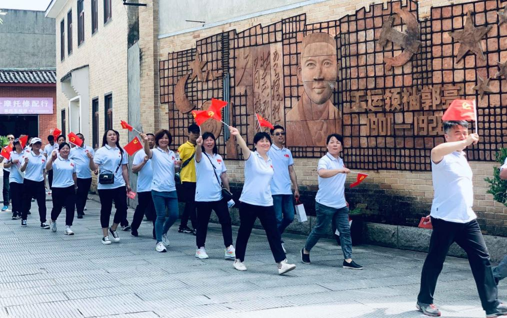 1.“‘铜’走红色路·忆征程”主题活动.png 1.“‘铜’走红色路·忆征程”主题活动.png