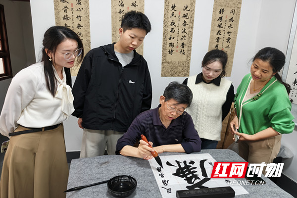 企业微信截图_17144436549048.png 企业微信截图_17144436549048.png