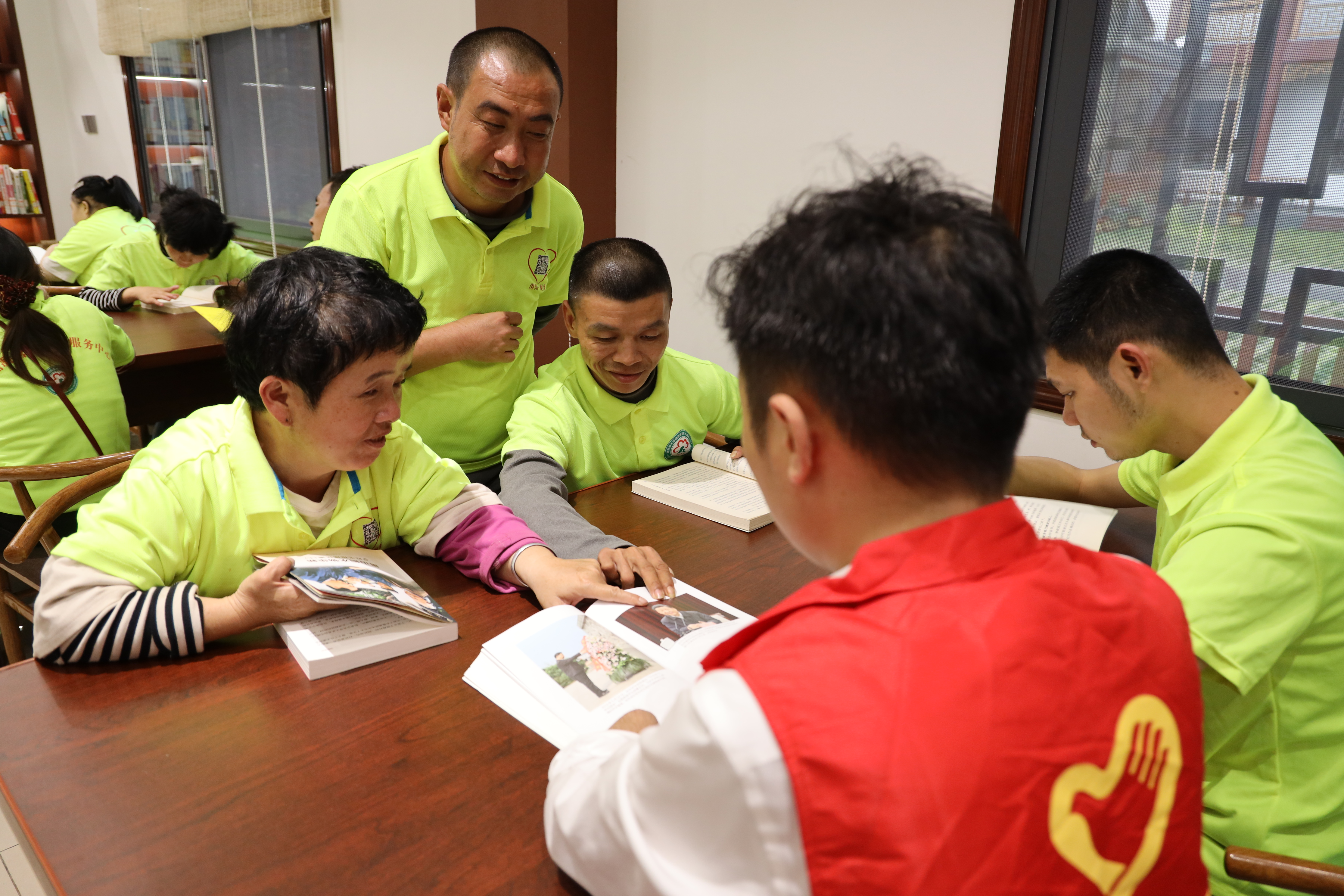 5129bebb952570e6017cc4b9af9fe9e.jpg 5129bebb952570e6017cc4b9af9fe9e.jpg